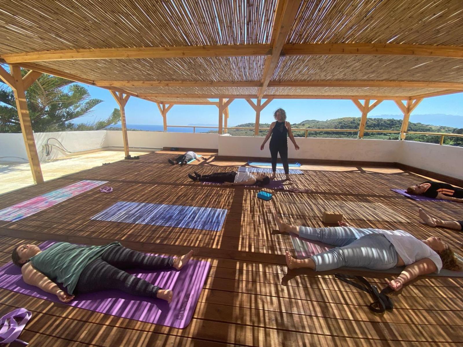 Infinity Wellness Boutique Hotel Afráta Eksteriør bilde
